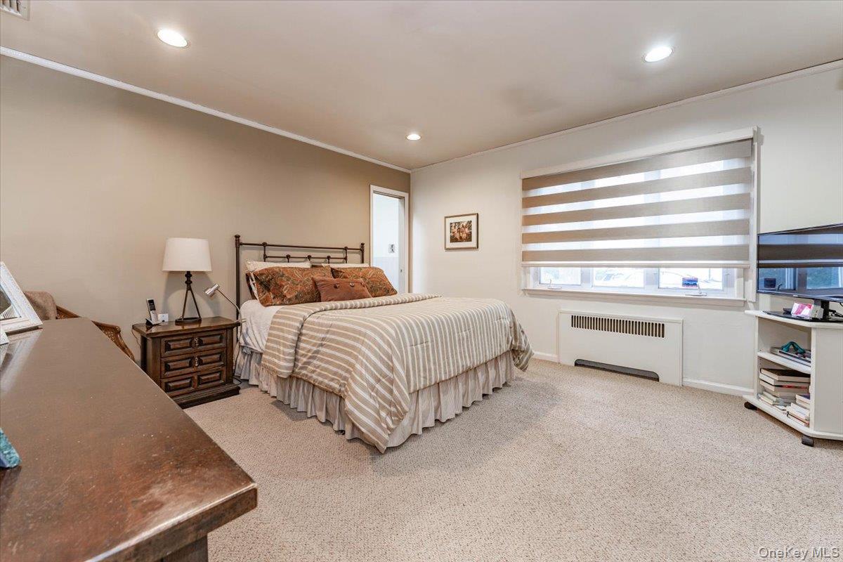 313 Forest Avenue, Woodmere, NY 11598