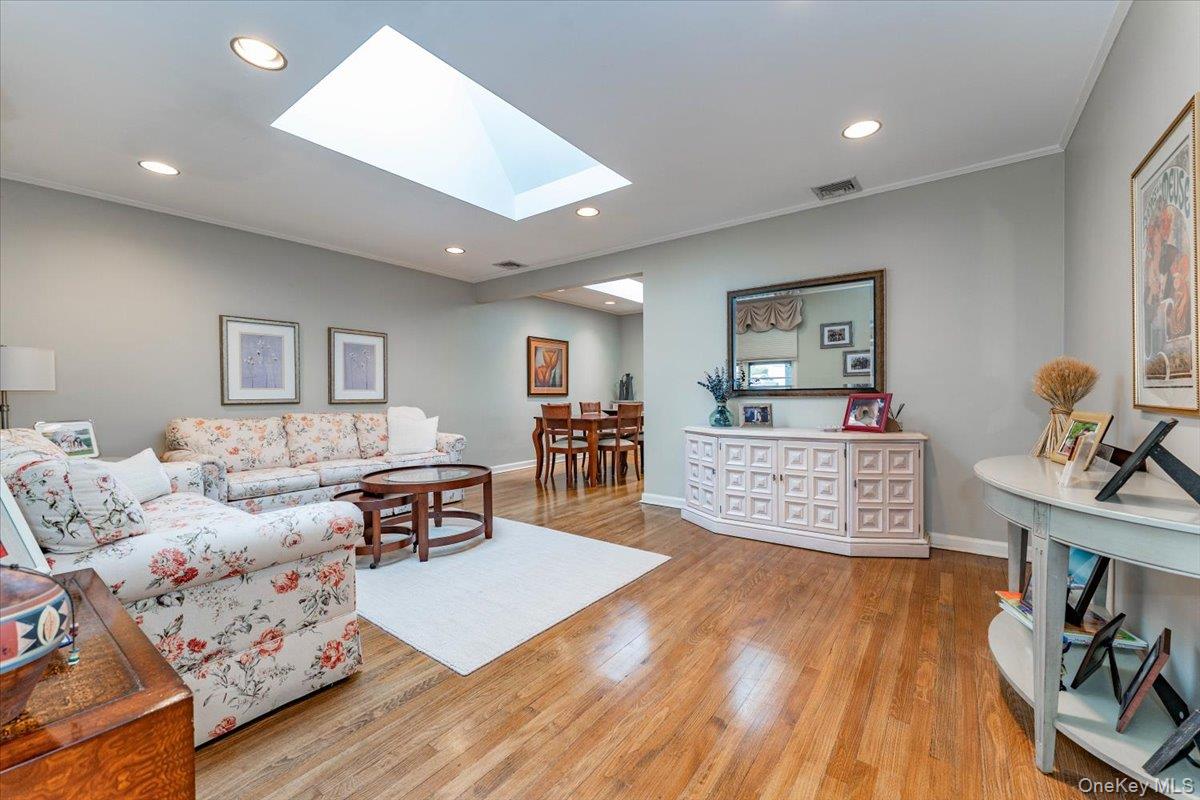 313 Forest Avenue, Woodmere, NY 11598