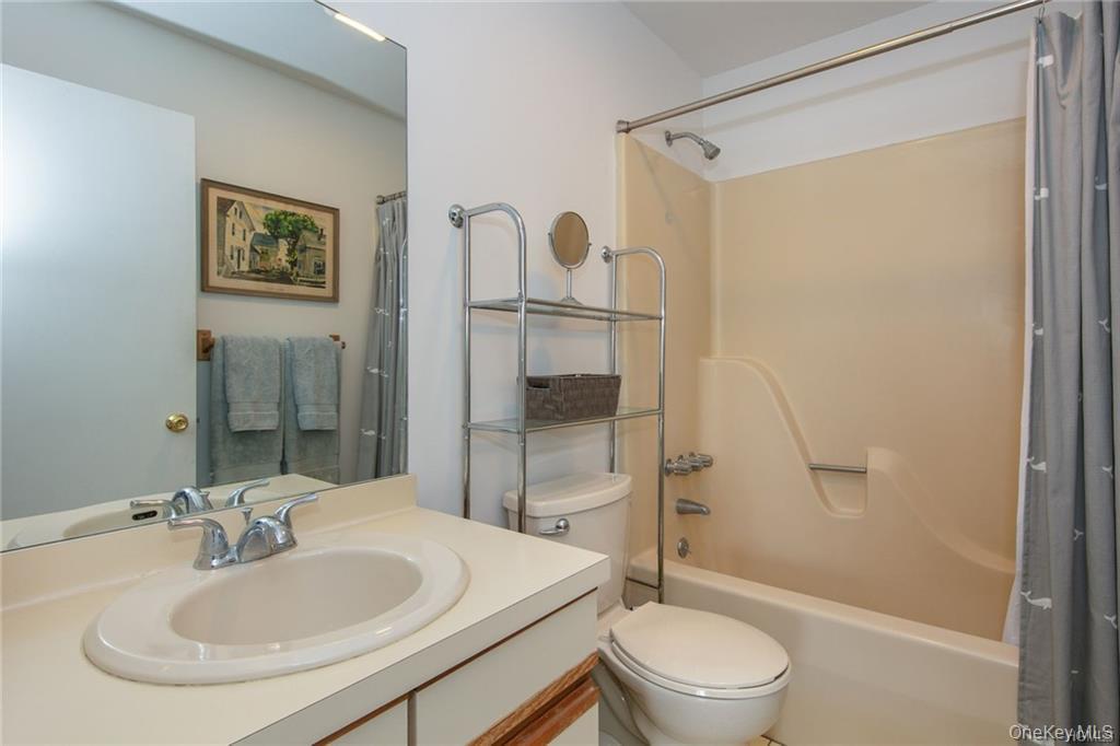 100 Hillside Drive # F5, Middletown, NY 10941