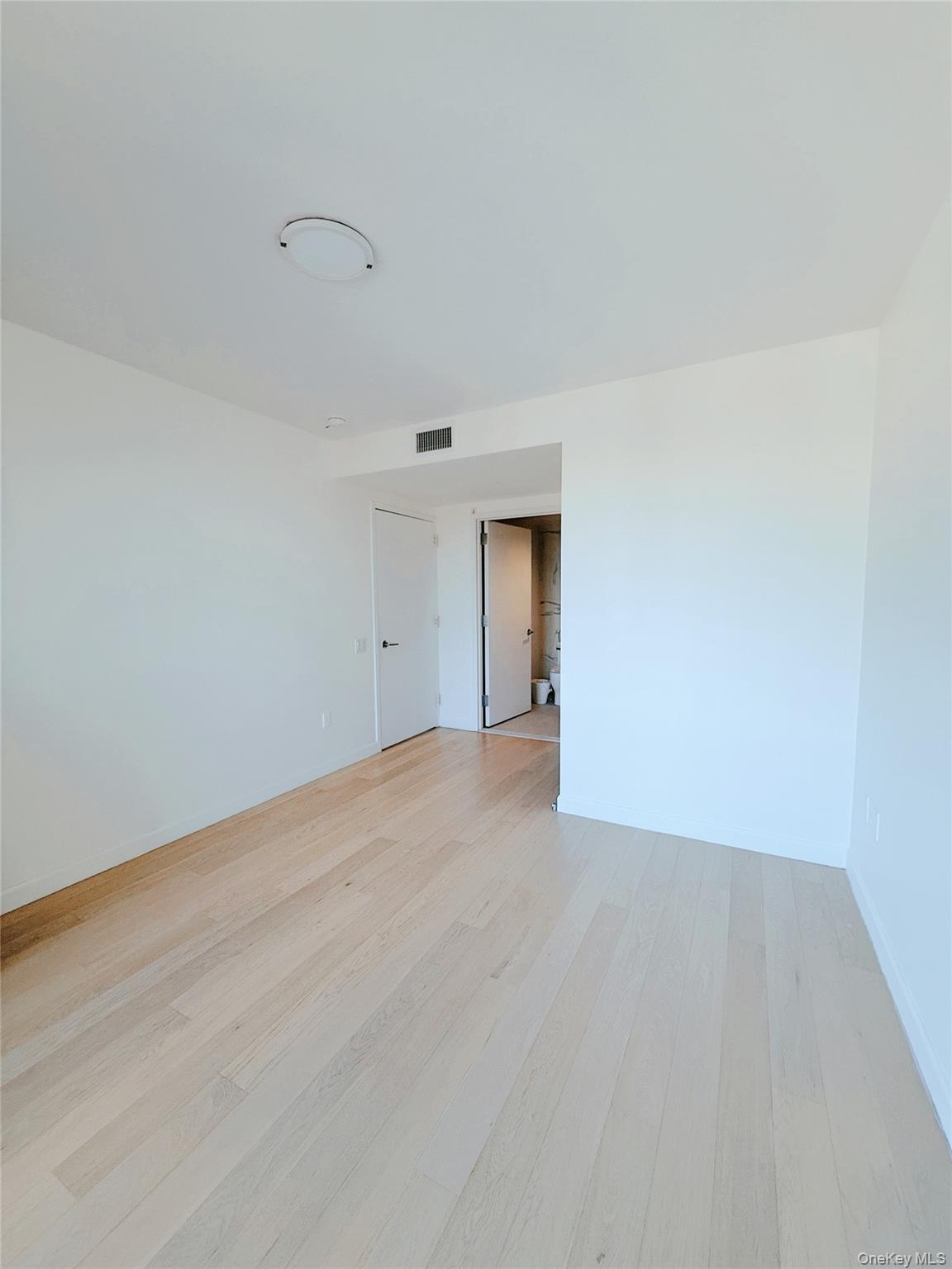 138-35 39 Avenue # 16K, Flushing, NY 11354