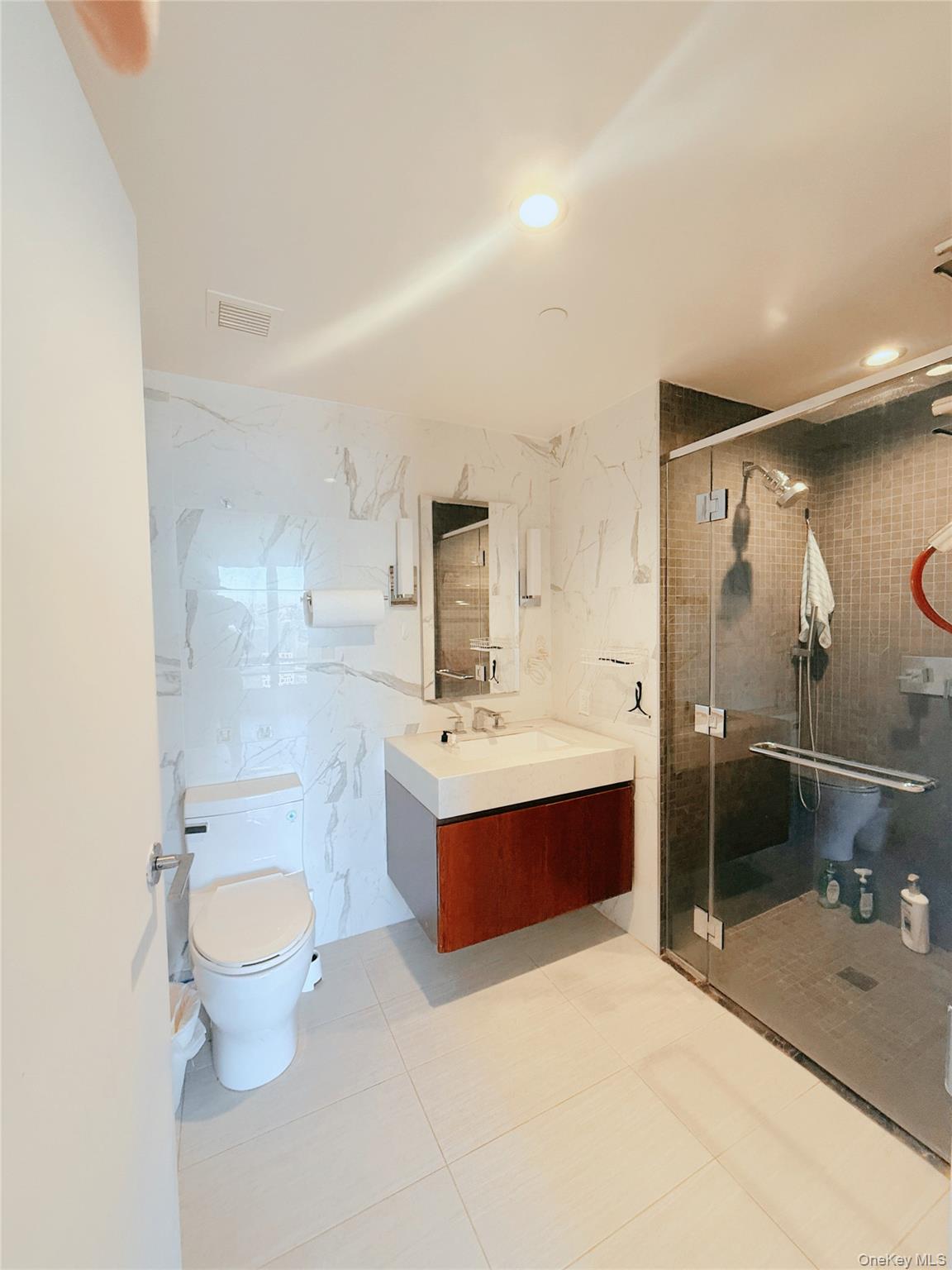 138-35 39 Avenue # 16K, Flushing, NY 11354