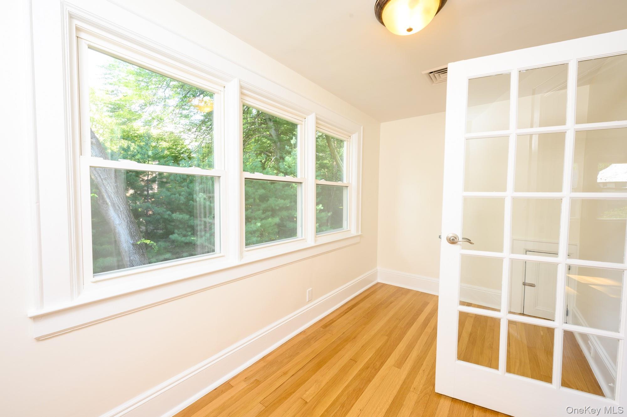 15 Ranger Place, New Rochelle, NY 10804