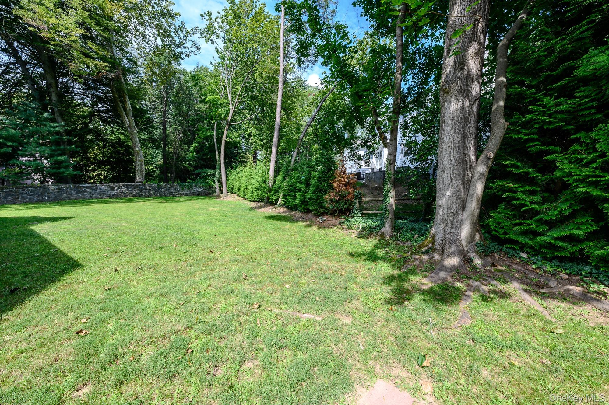 15 Ranger Place, New Rochelle, NY 10804