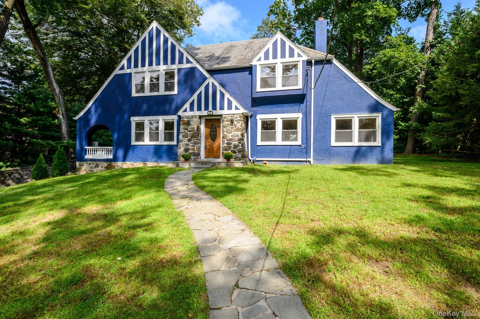 15 Ranger Place, New Rochelle, NY 10804