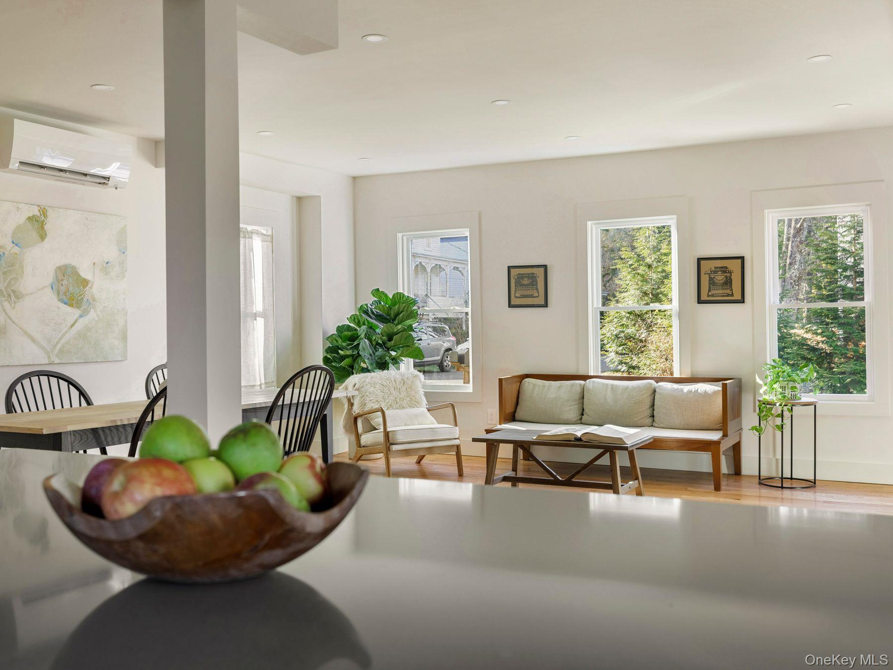 15 John Street, Rosendale, NY 12472