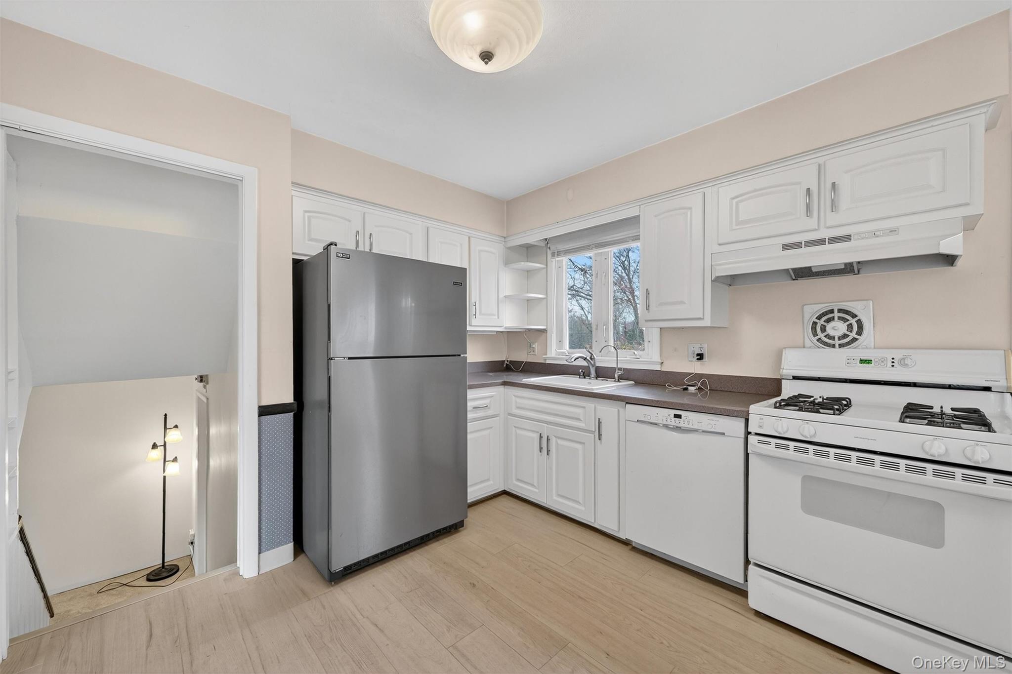 10 Patterson Avenue, West Nyack, NY 10994