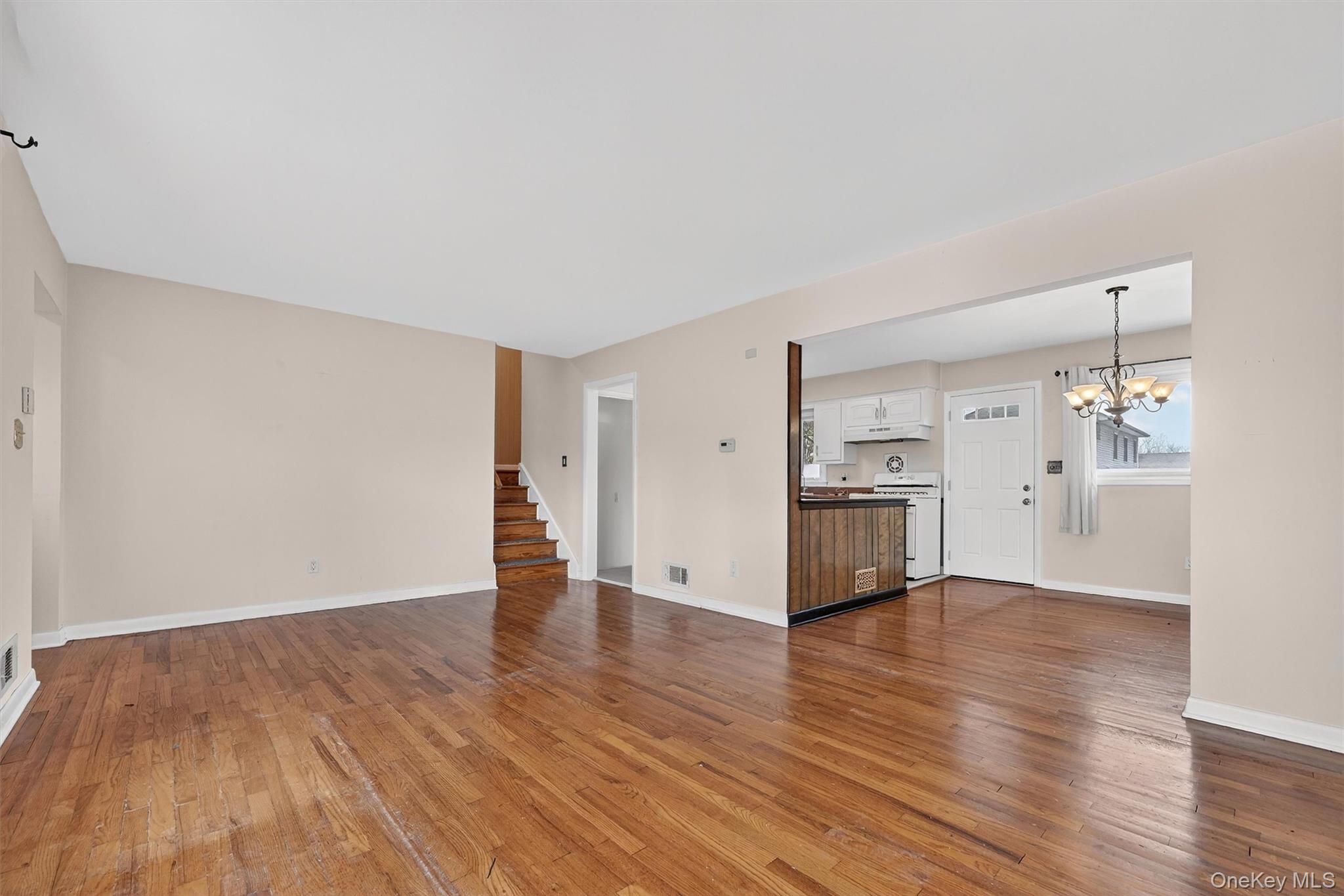 10 Patterson Avenue, West Nyack, NY 10994