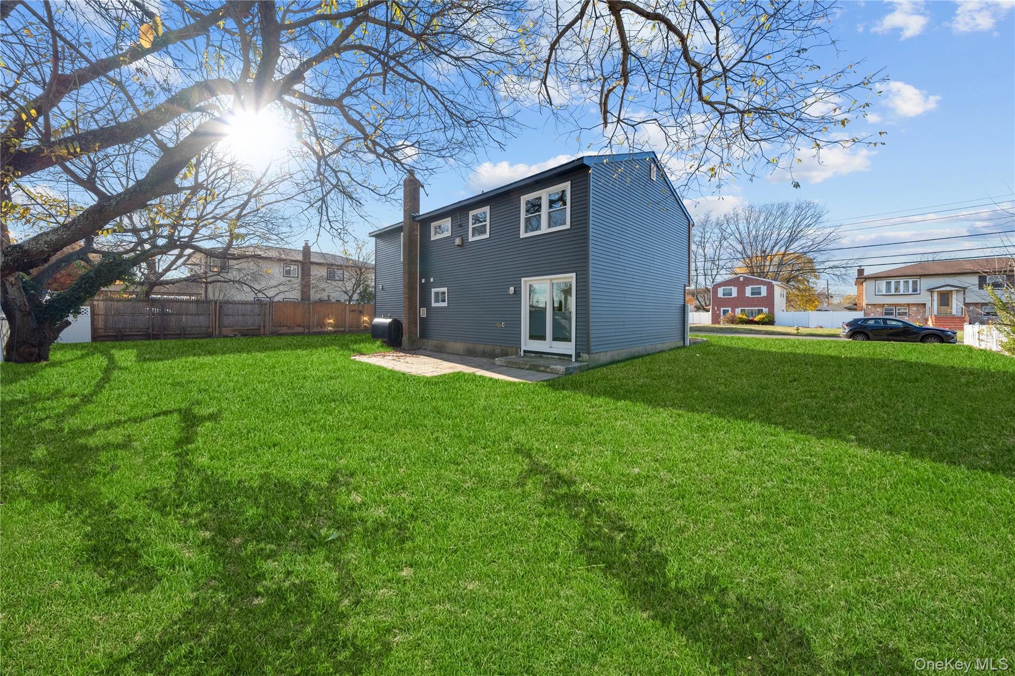 61 Lincoln Avenue, Deer Park, NY 11729