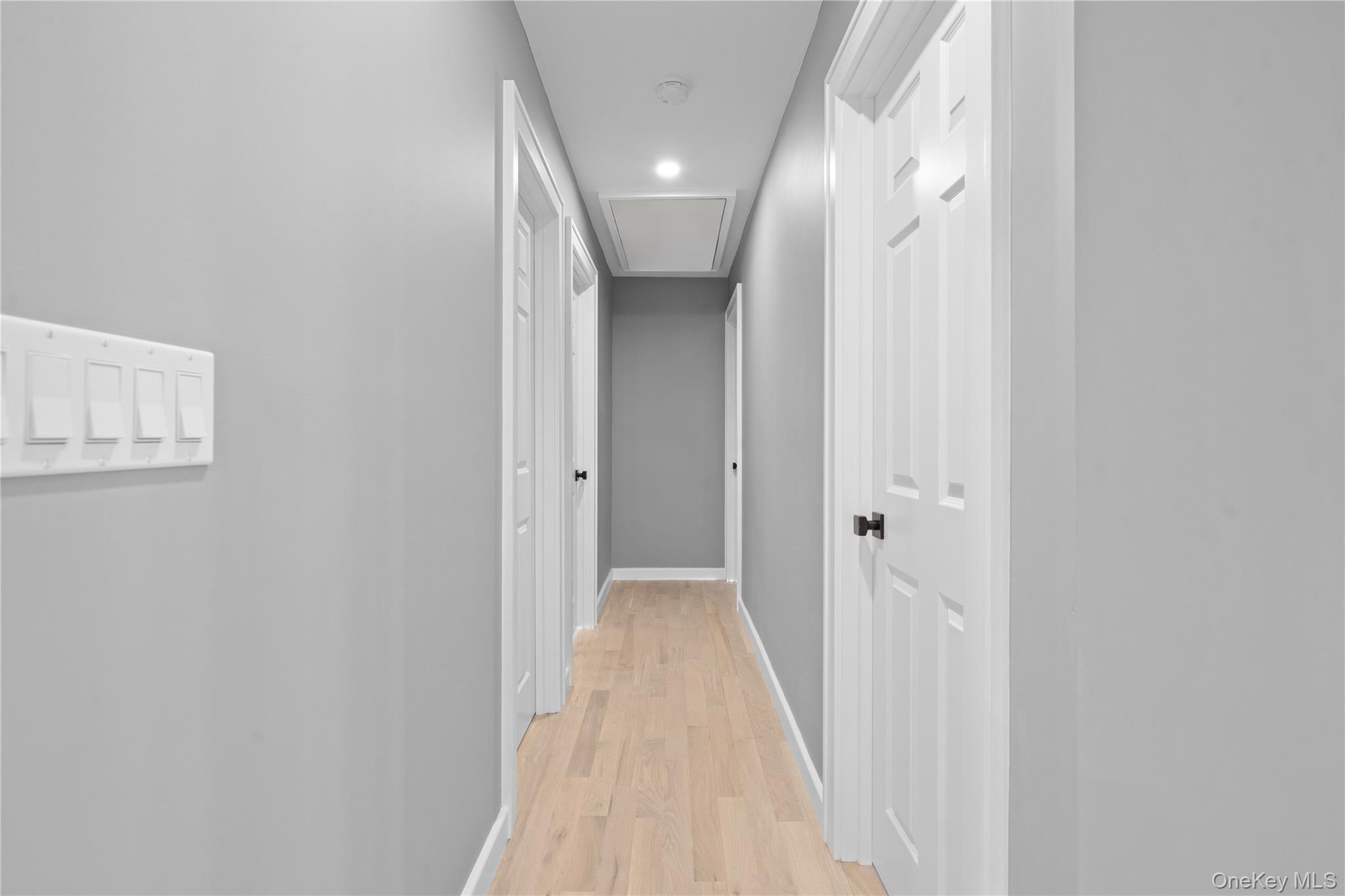 61 Lincoln Avenue, Deer Park, NY 11729