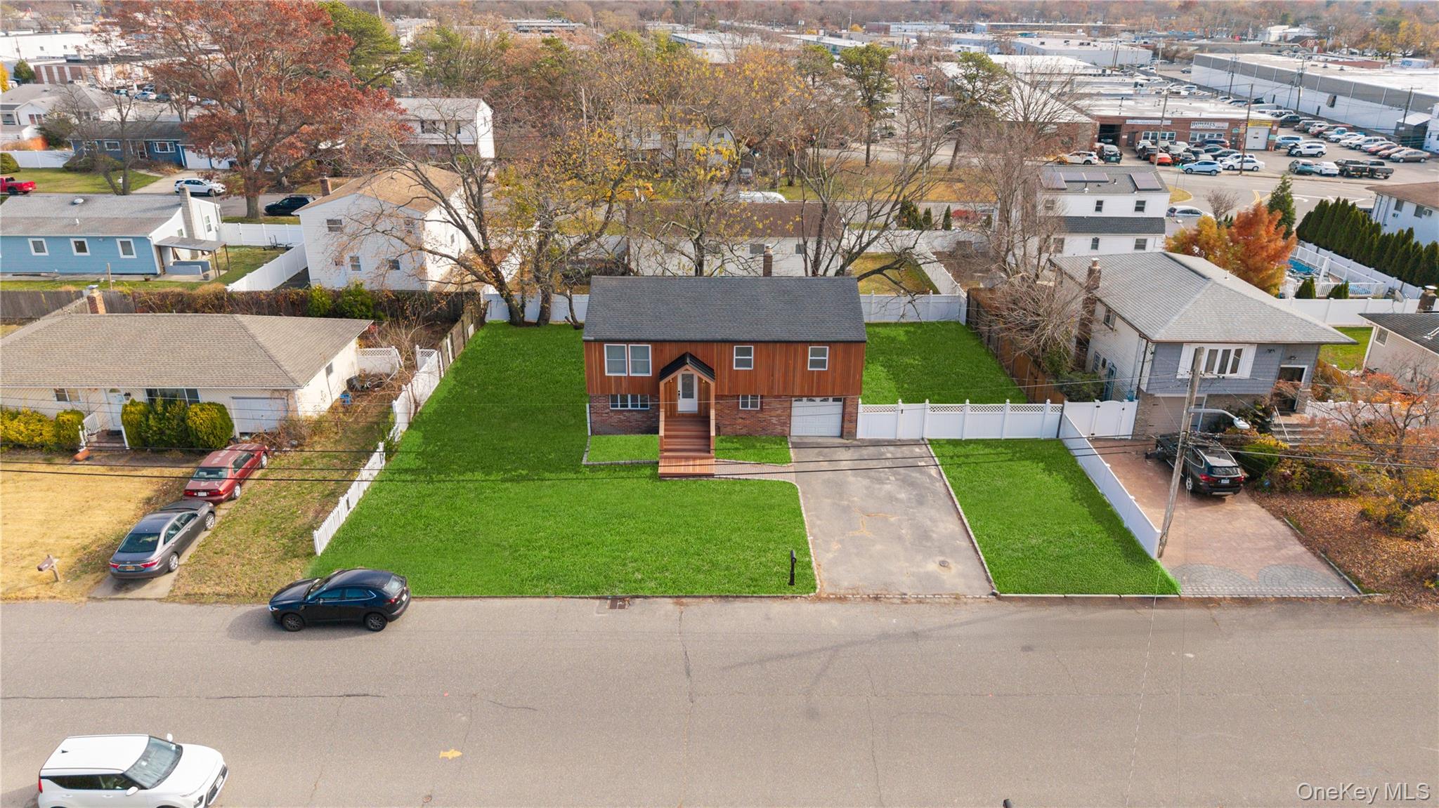 61 Lincoln Avenue, Deer Park, NY 11729