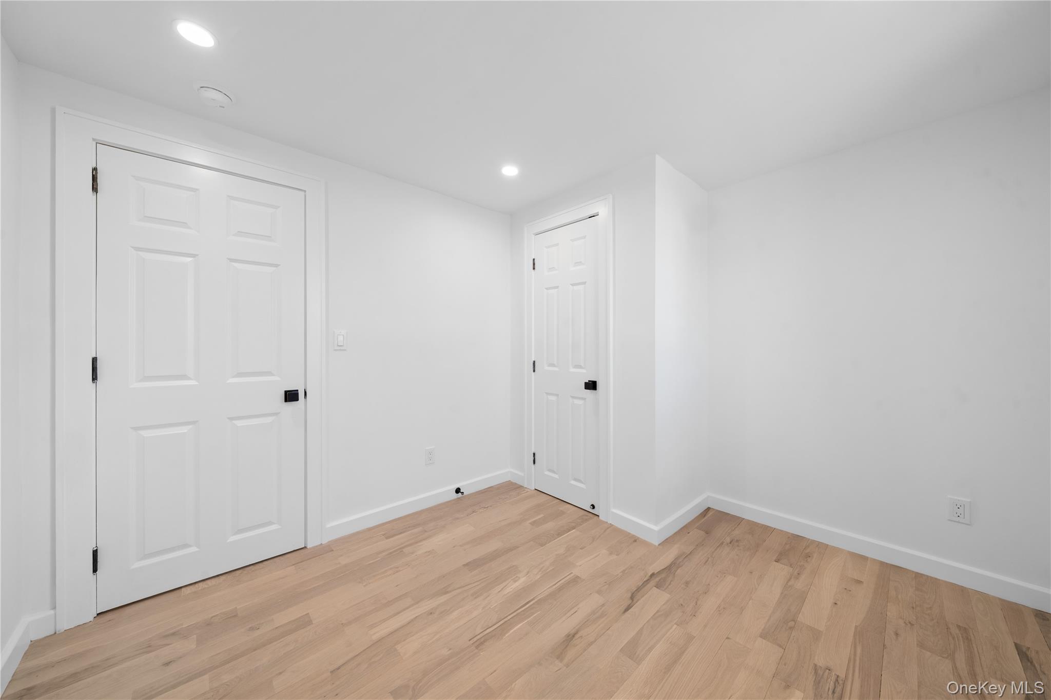 61 Lincoln Avenue, Deer Park, NY 11729