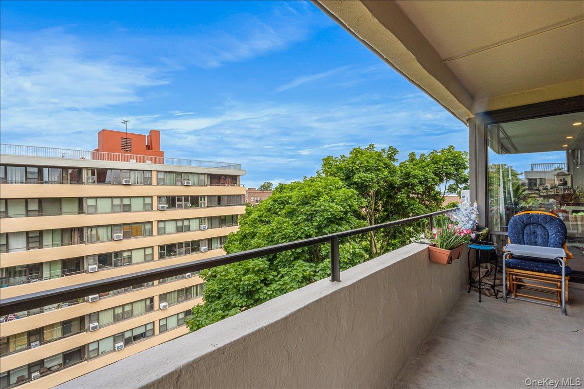 7-04 166th Street # 9A, Beechhurst, NY 11357