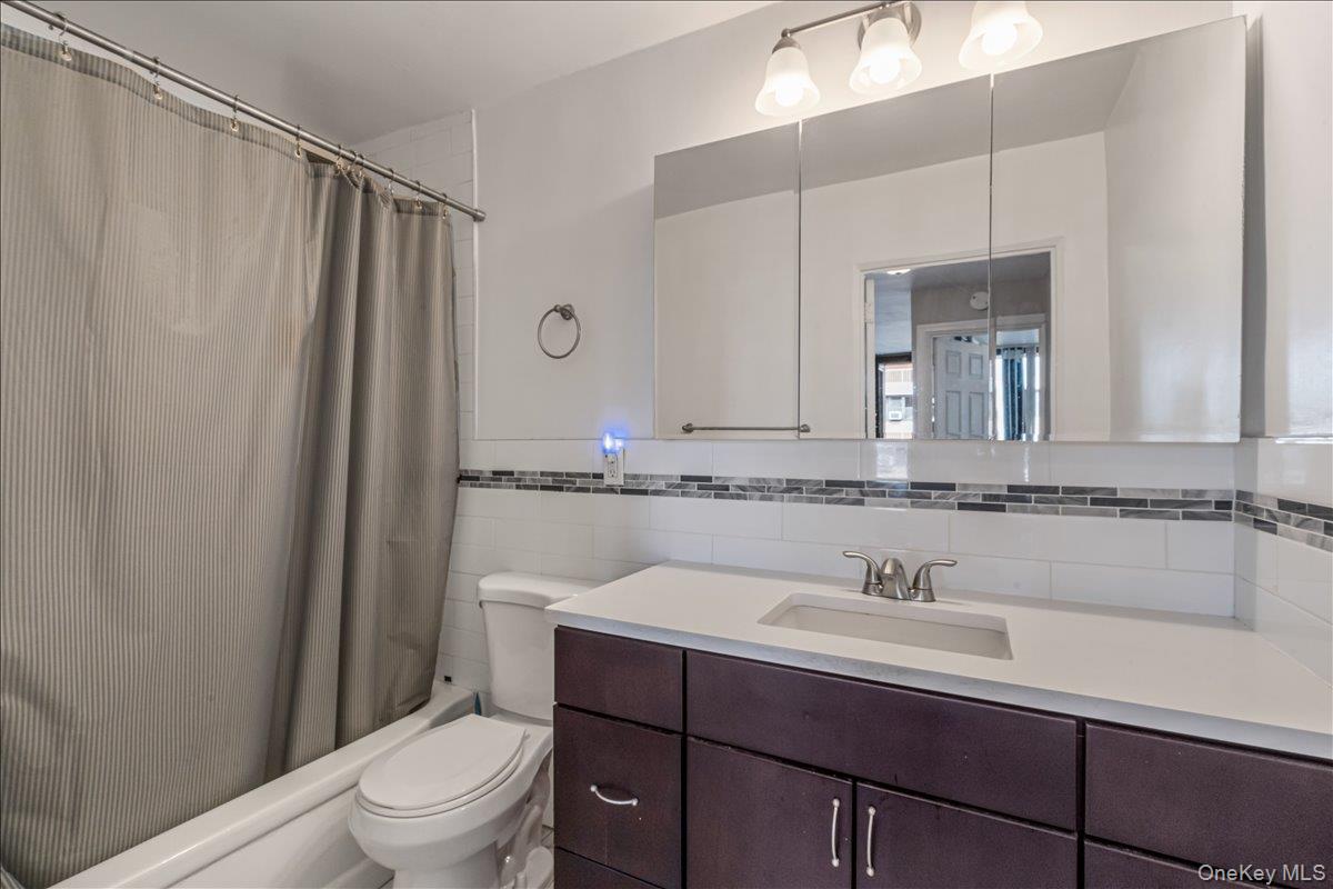 7-04 166th Street # 9A, Beechhurst, NY 11357