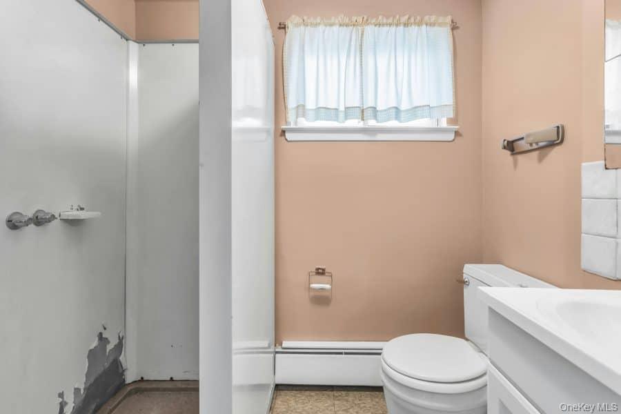 1070 Mahopac Road, West Hempstead, NY 11552