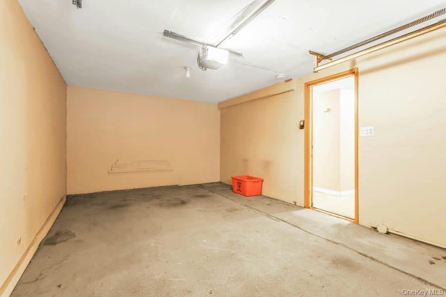 1070 Mahopac Road, West Hempstead, NY 11552