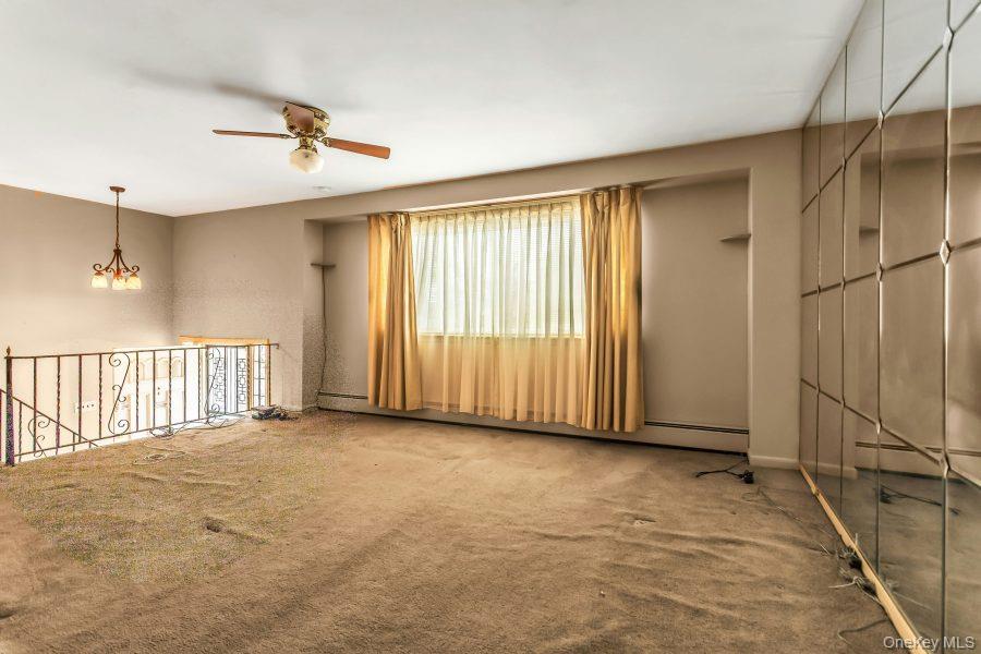 1070 Mahopac Road, West Hempstead, NY 11552