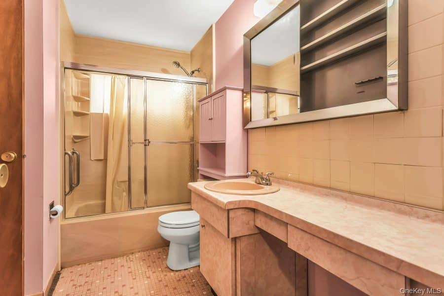 1070 Mahopac Road, West Hempstead, NY 11552