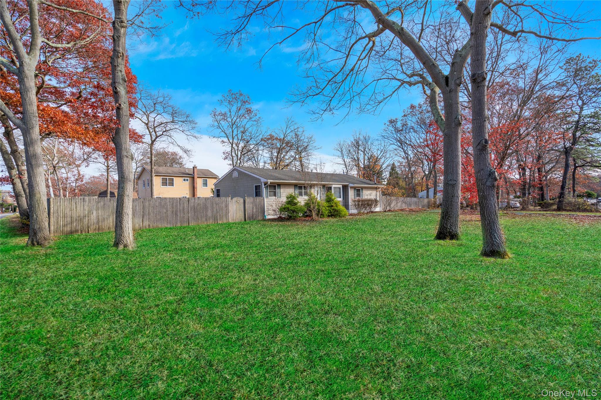 161 Fordham Avenue, Medford, NY 11763