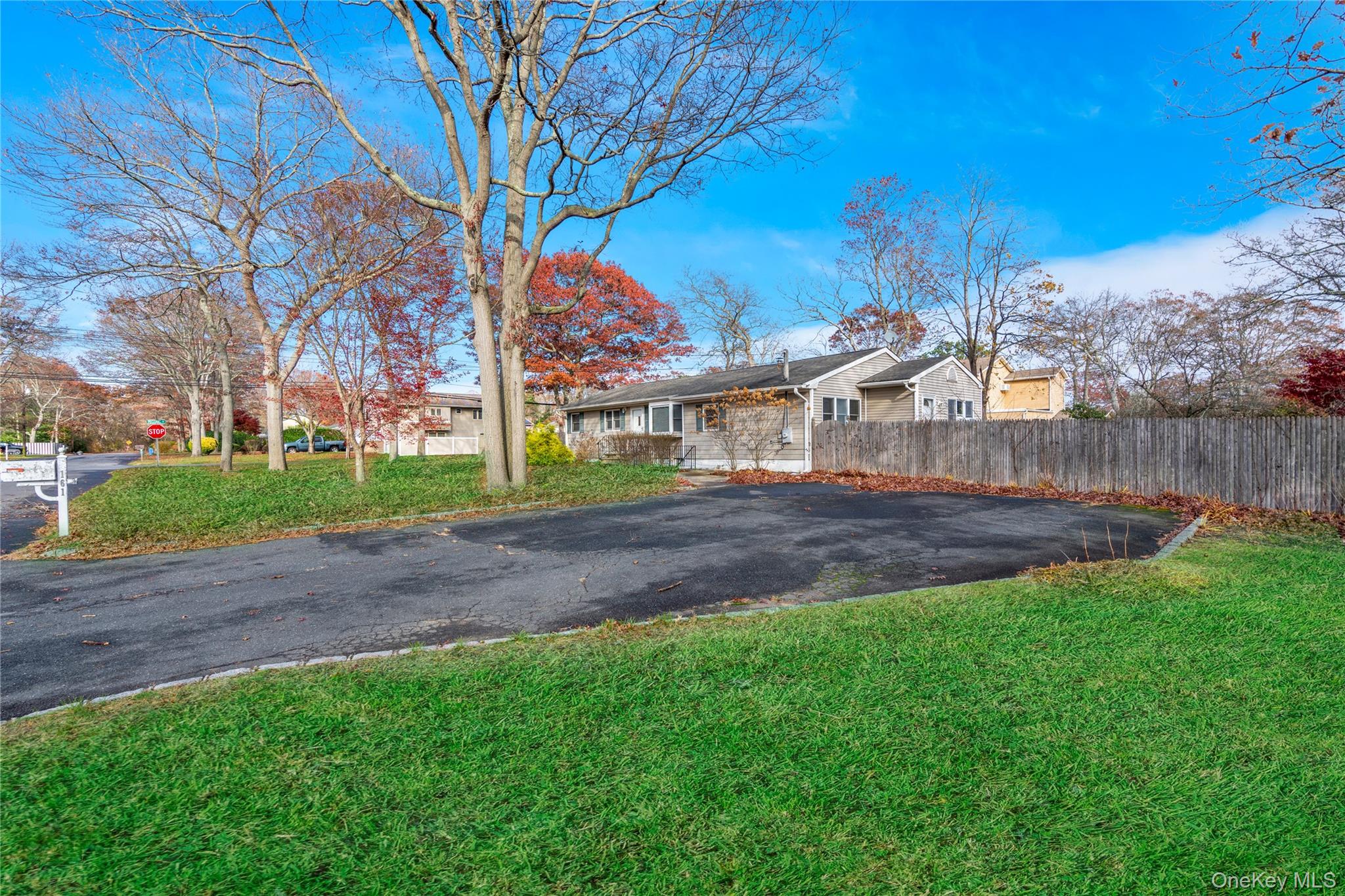 161 Fordham Avenue, Medford, NY 11763