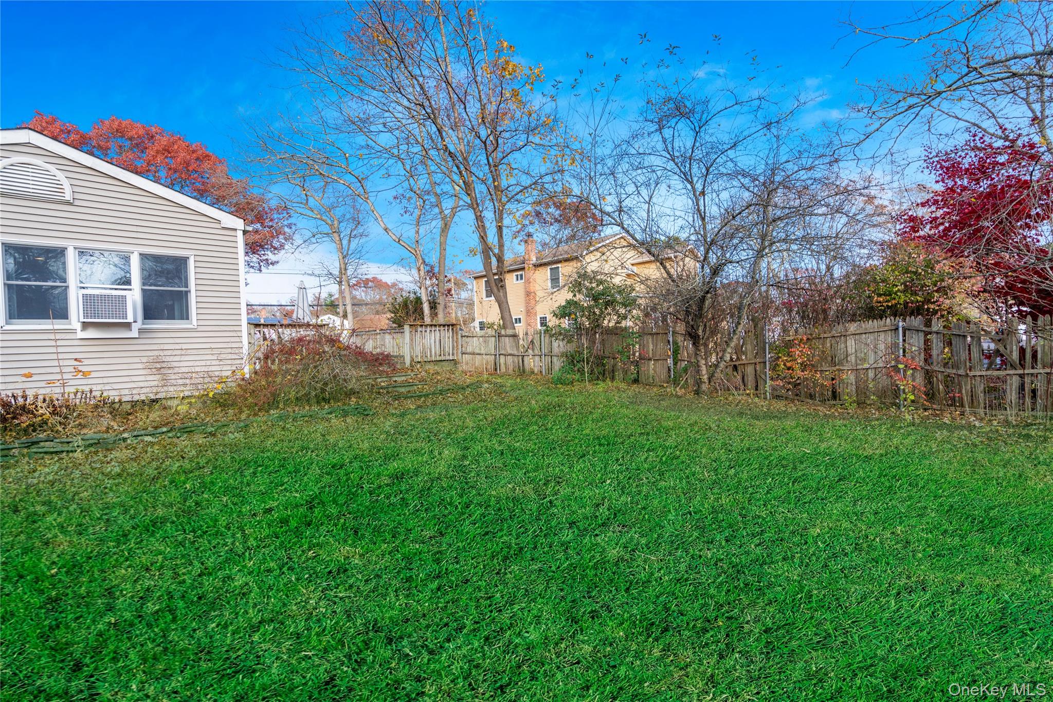 161 Fordham Avenue, Medford, NY 11763