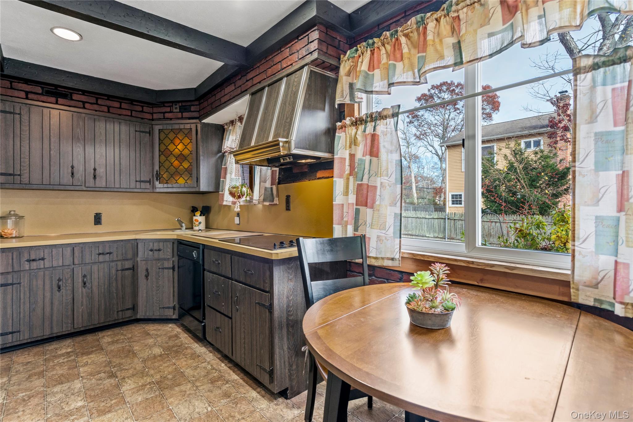 161 Fordham Avenue, Medford, NY 11763