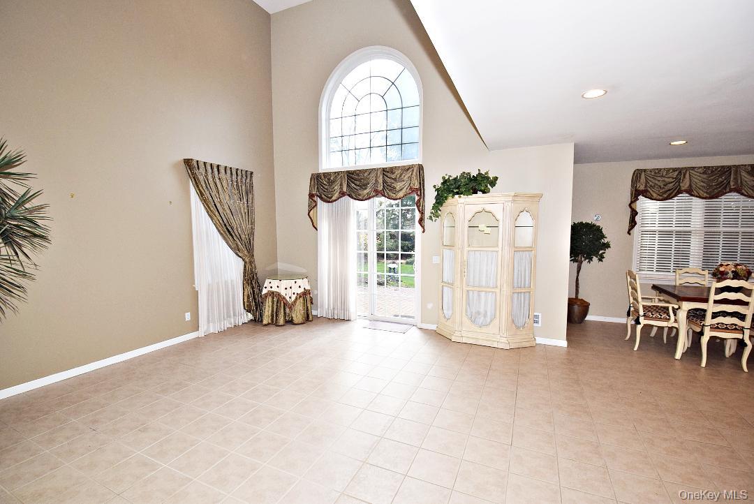 677 Balfour Place, Melville, NY 11747