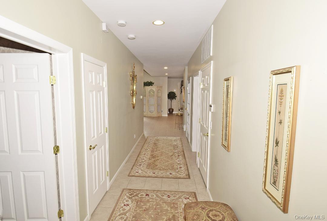 677 Balfour Place, Melville, NY 11747