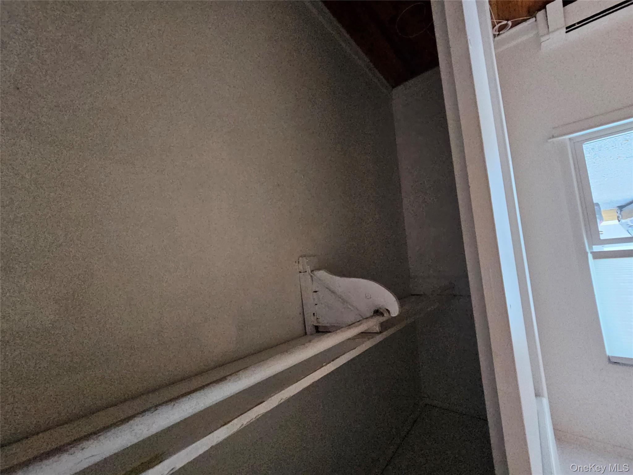 108-110 Orinoco Drive # 1c, Brightwaters, NY 11718