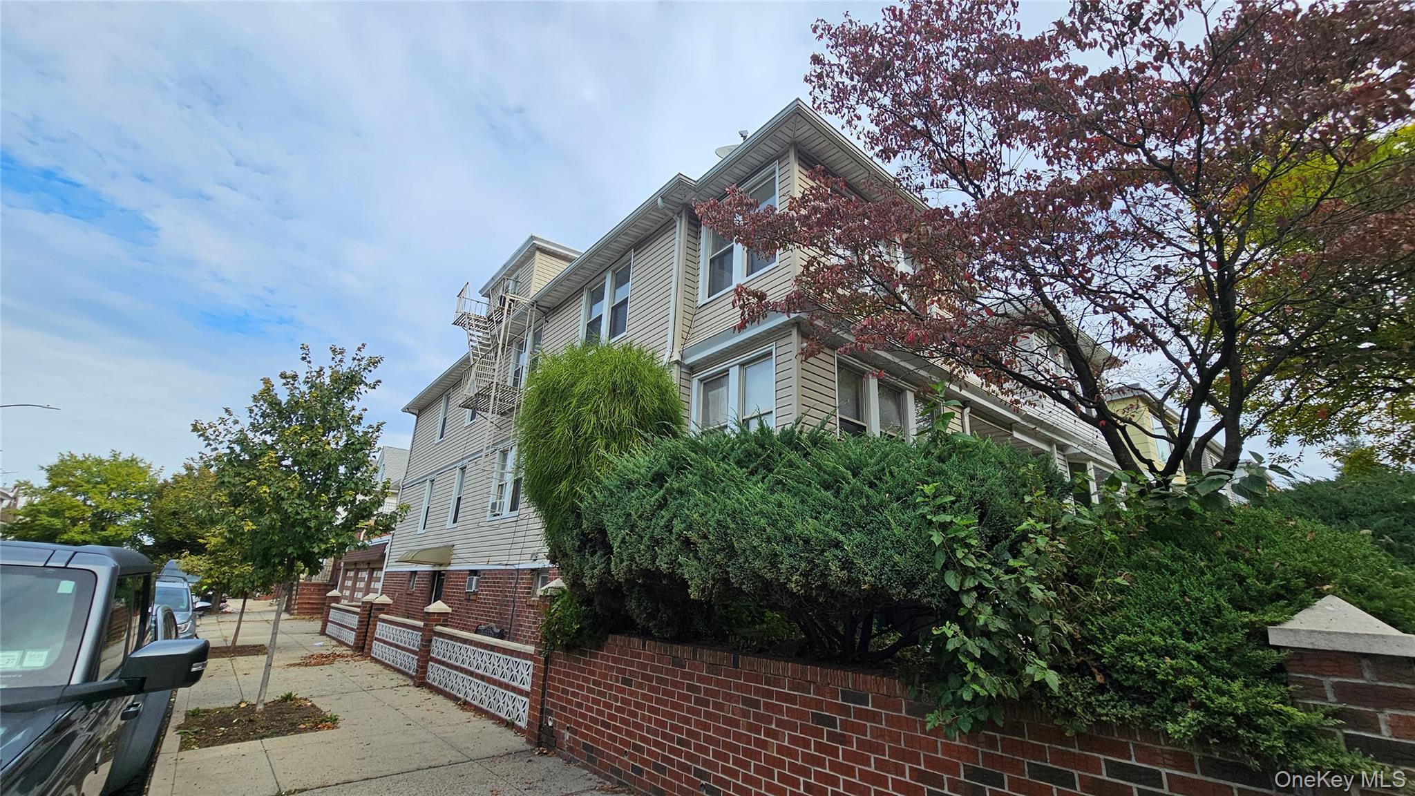 82-03 Myrtle Avenue, Glendale, NY 11385