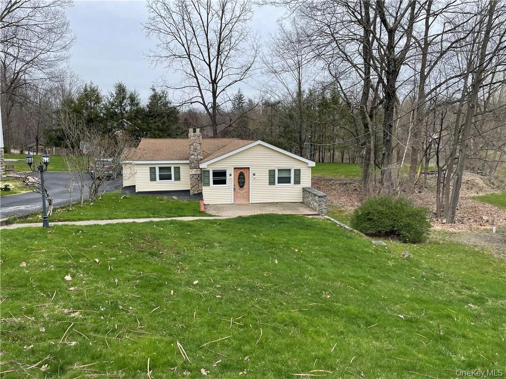 22 Lake Avenue, Monroe, NY 10950
