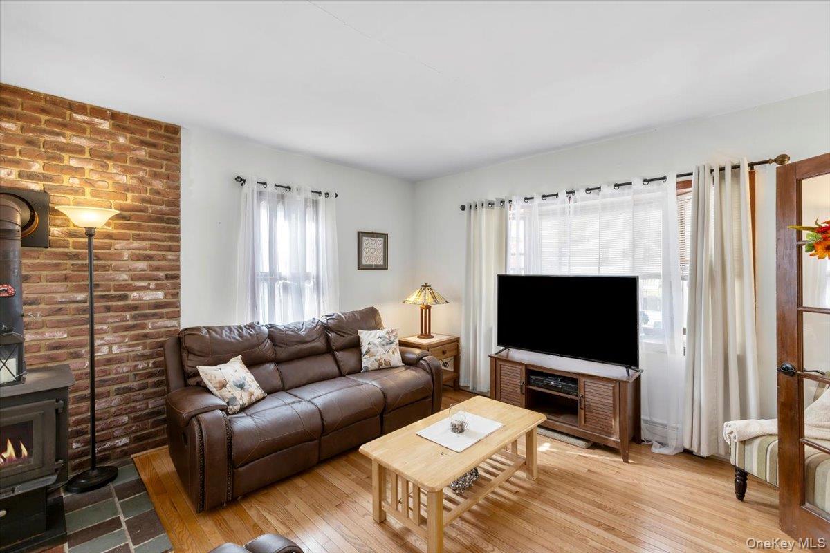 10 Royce Ave, Middletown, NY 10940