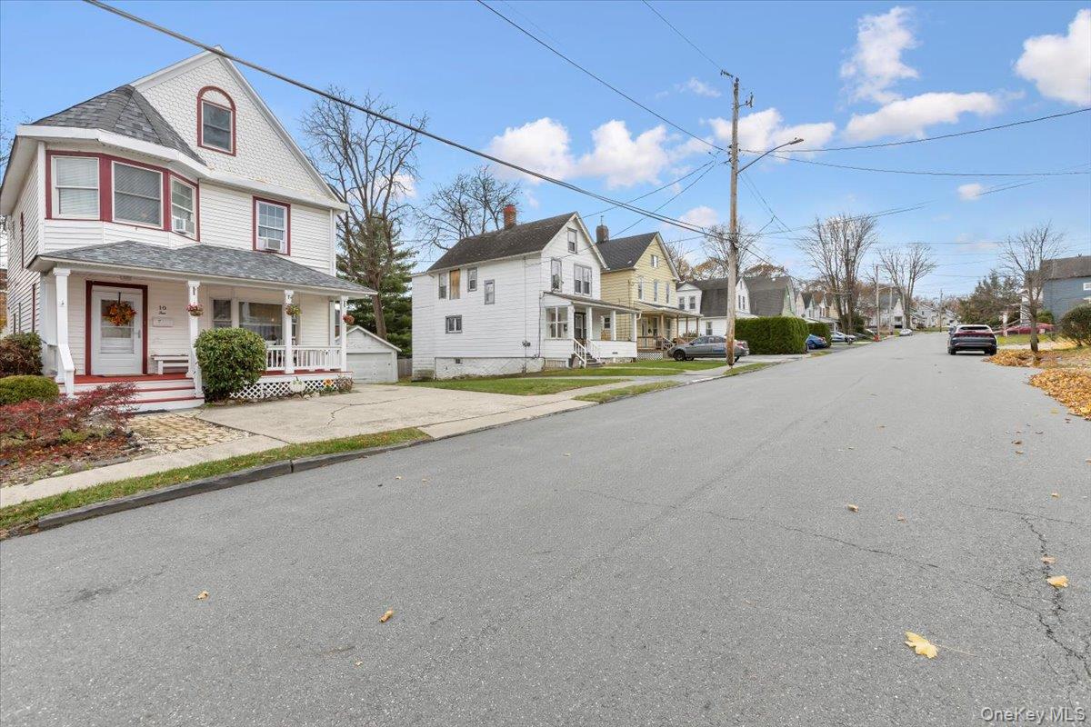 10 Royce Ave, Middletown, NY 10940