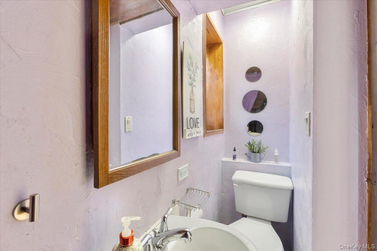 10 Royce Ave, Middletown, NY 10940