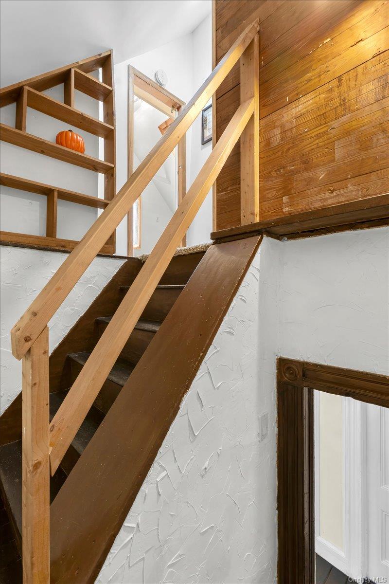 10 Royce Ave, Middletown, NY 10940