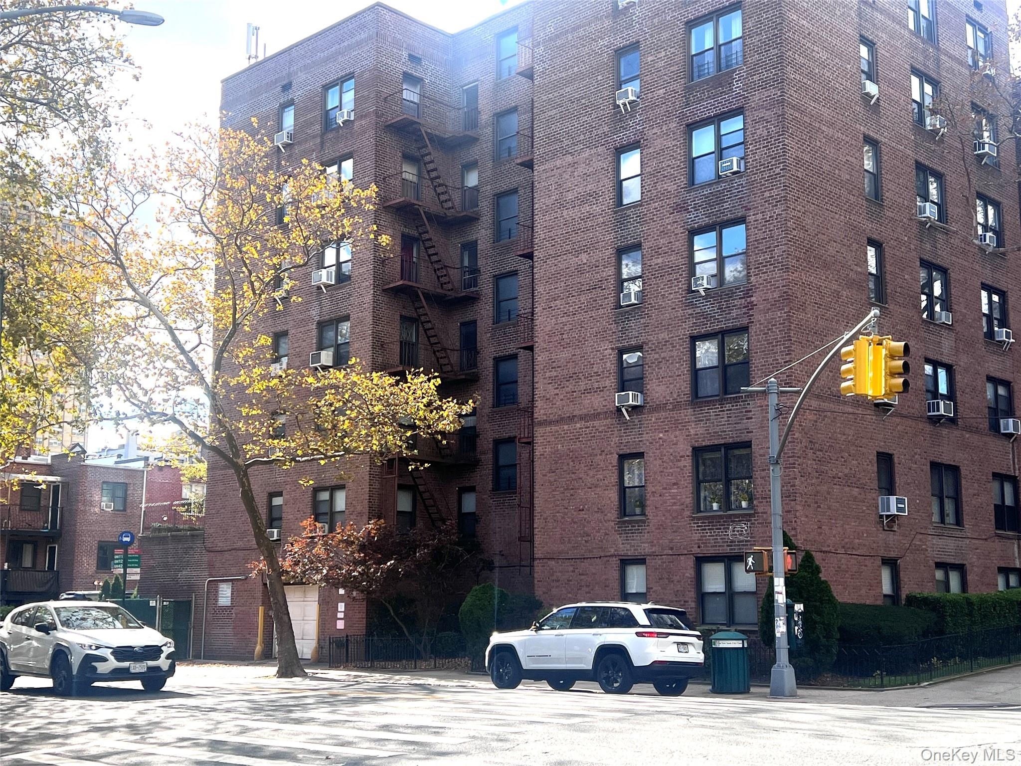 102-32 65th Avenue # B37, Forest Hills, NY 11375