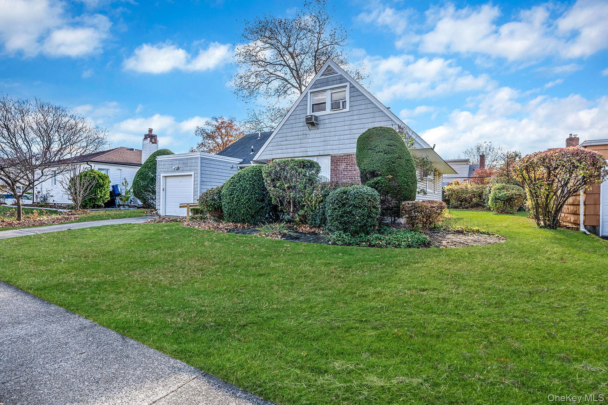 78 Patton Boulevard, New Hyde Park, NY 11040