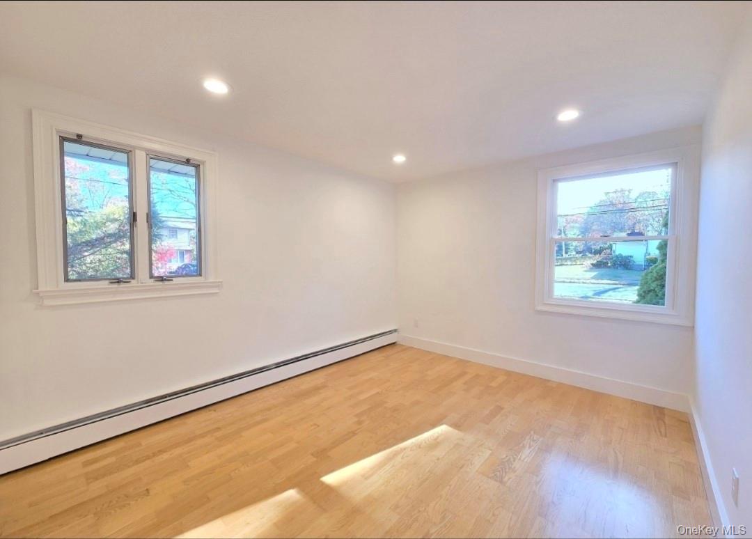 11 Hill Street, Ronkonkoma, NY 11779