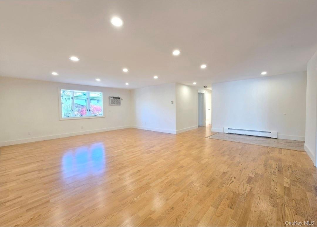 11 Hill Street, Ronkonkoma, NY 11779