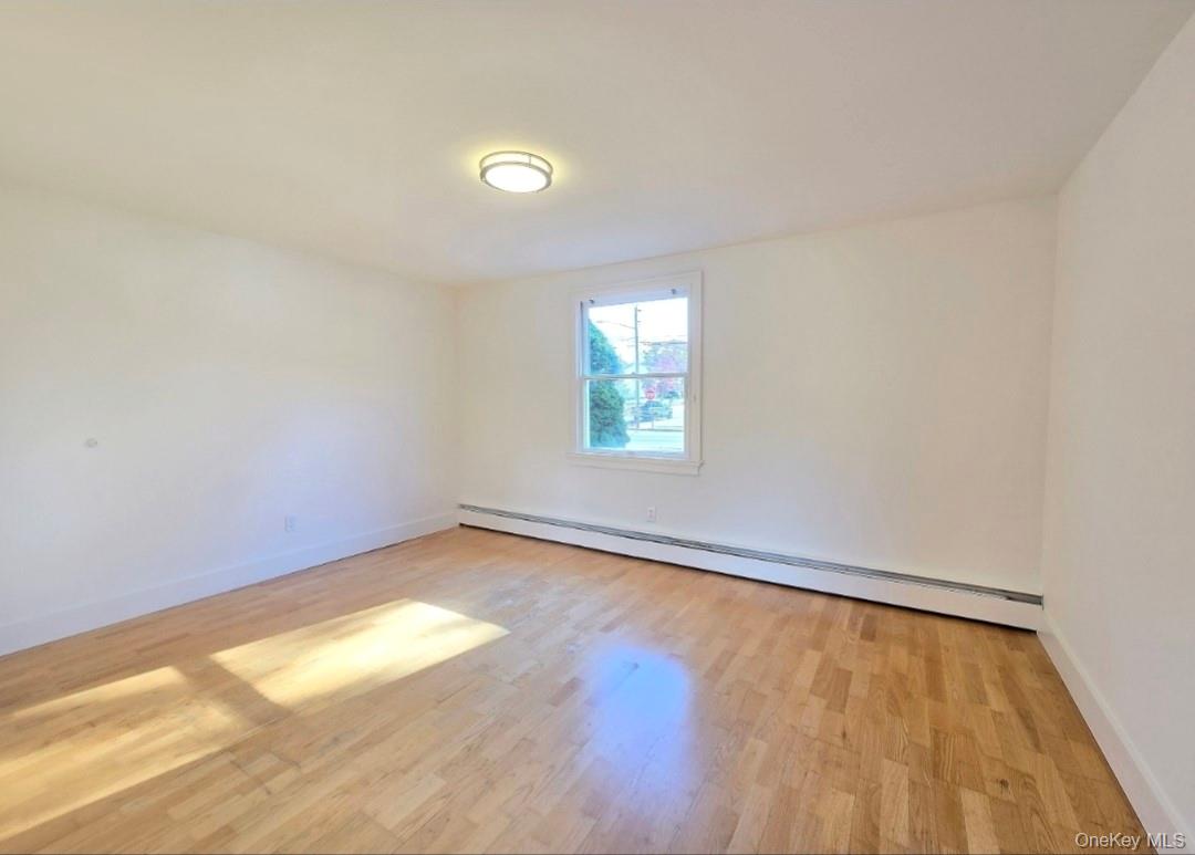 11 Hill Street, Ronkonkoma, NY 11779