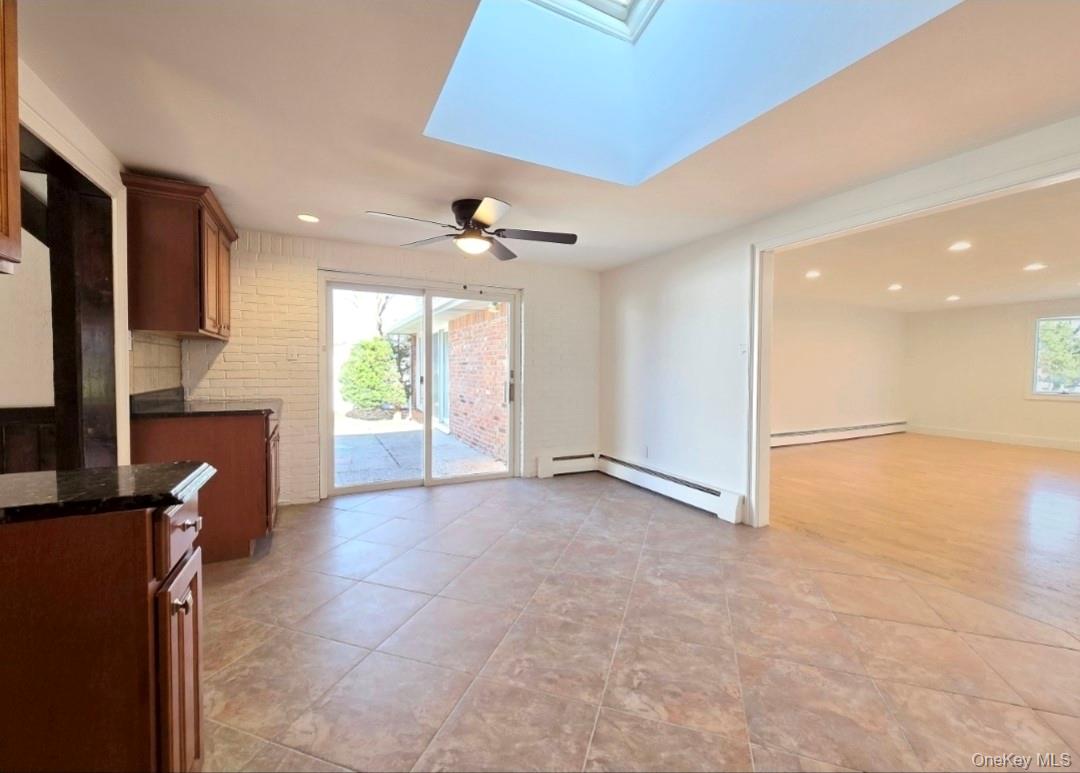 11 Hill Street, Ronkonkoma, NY 11779