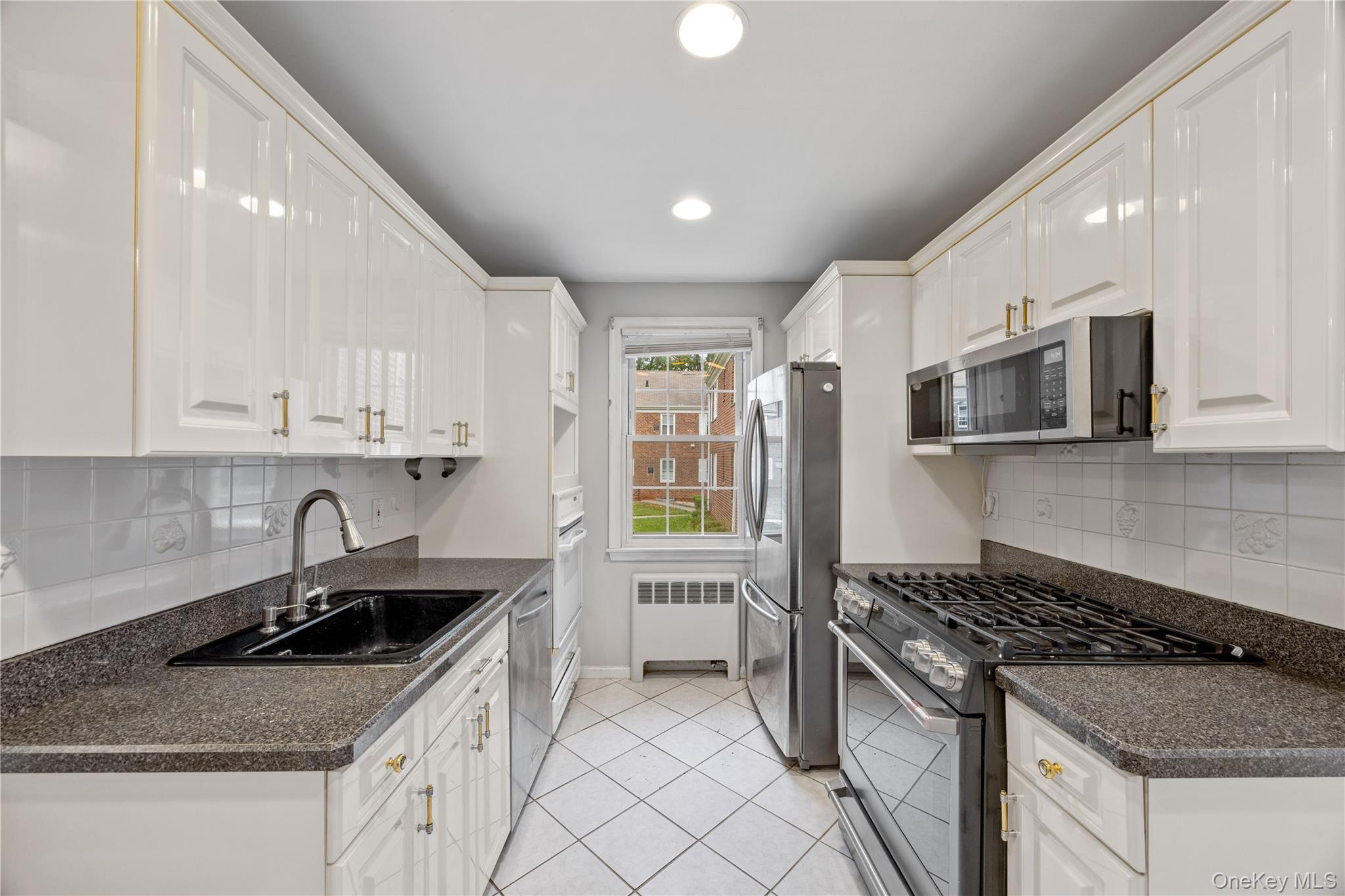 48 Lawrence Park Crescent # 48, Bronxville, NY 10708