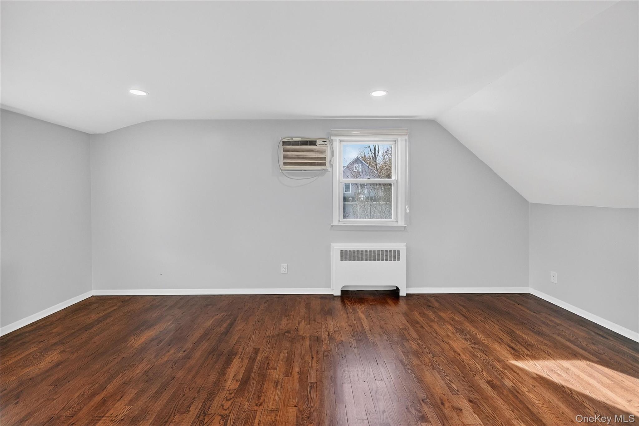 8 Robbins Avenue, Elmsford, NY 10523