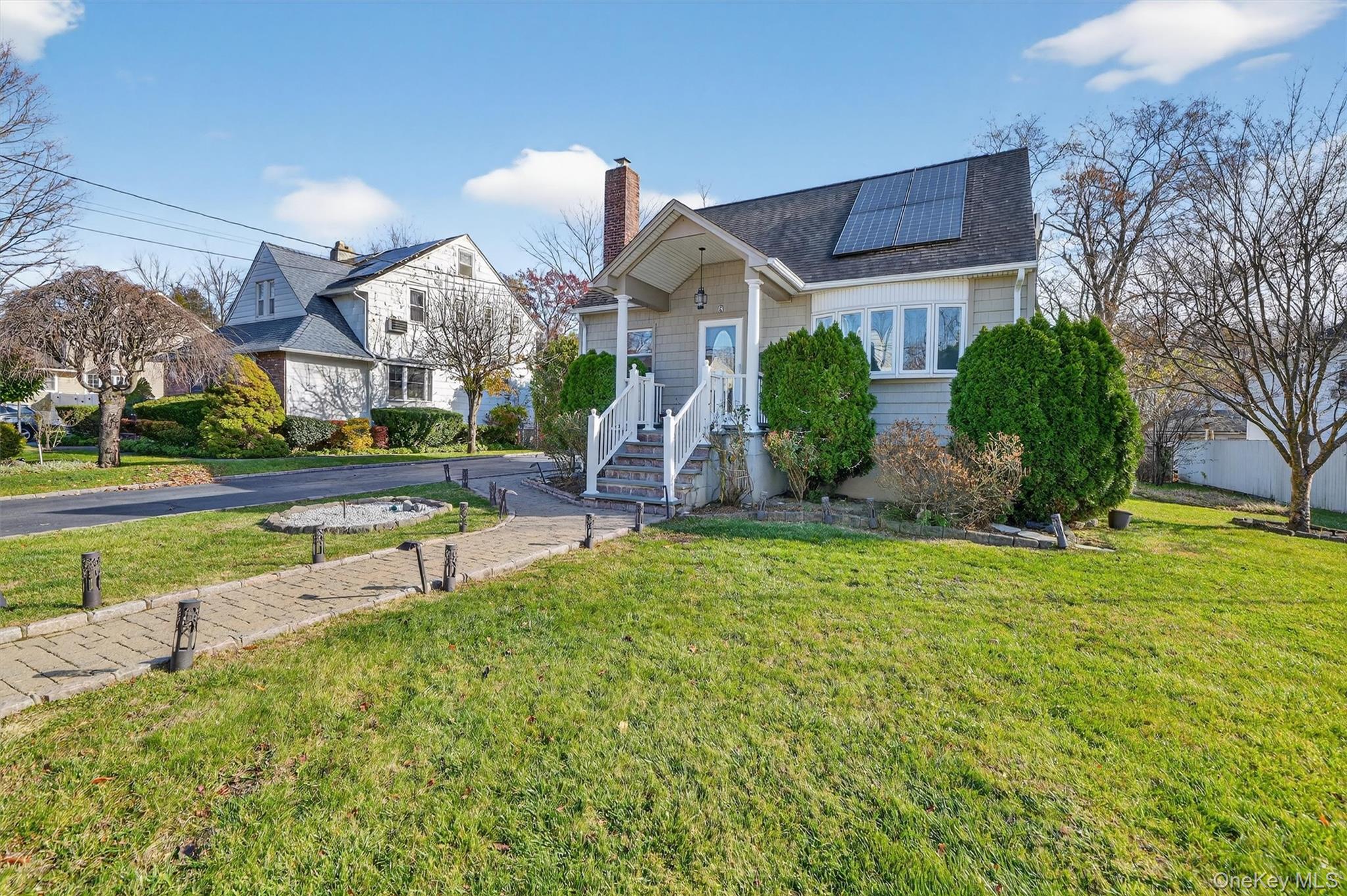 8 Robbins Avenue, Elmsford, NY 10523