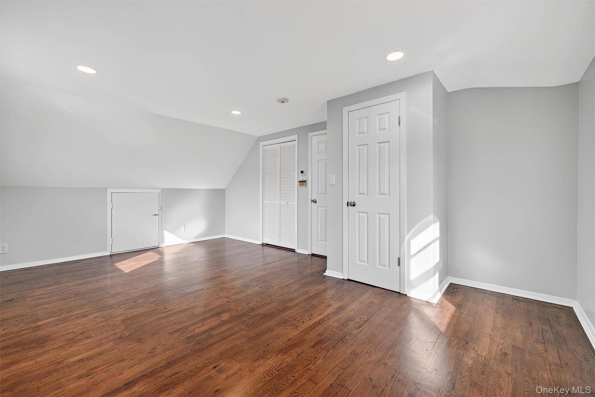 8 Robbins Avenue, Elmsford, NY 10523