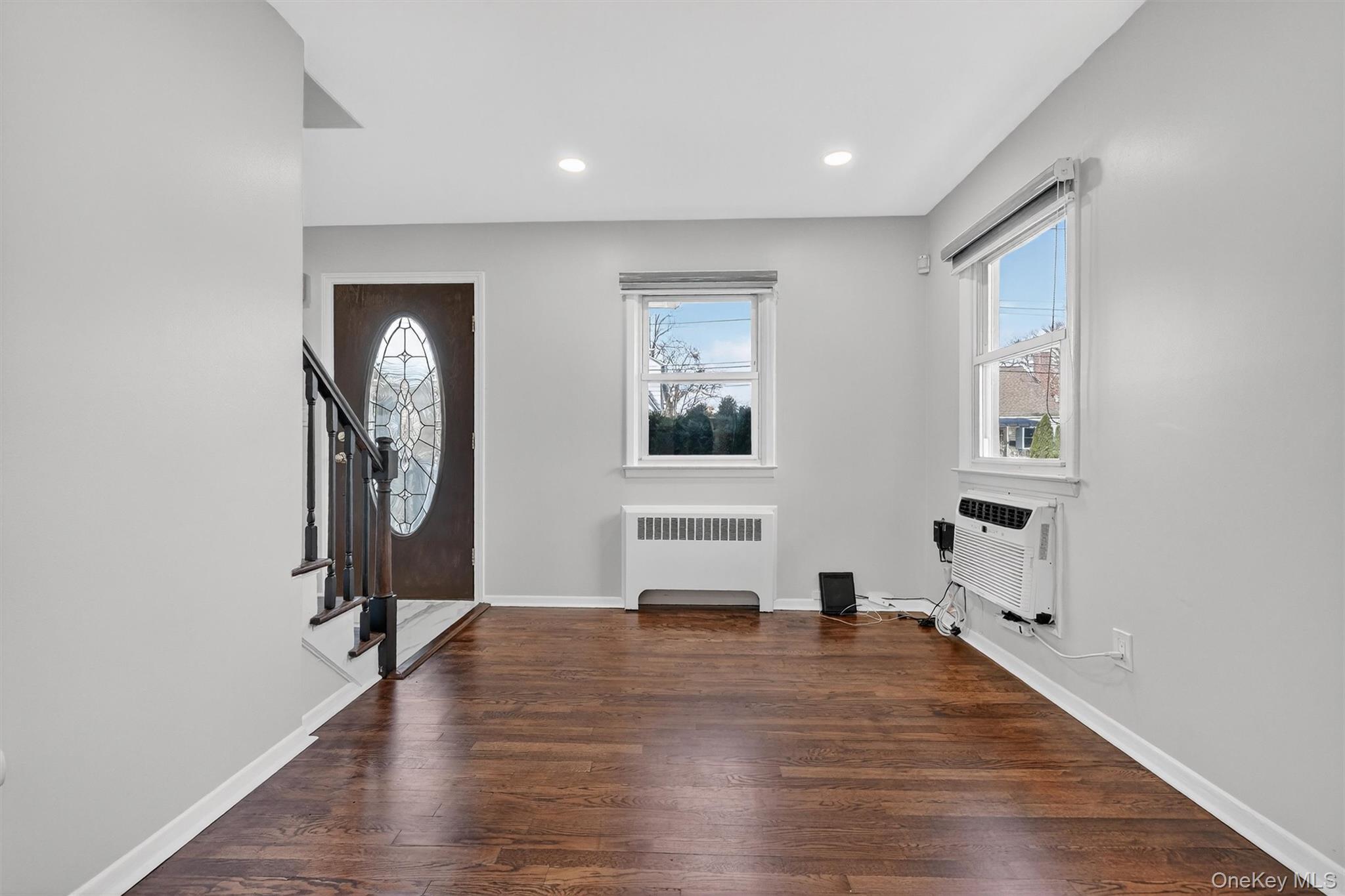 8 Robbins Avenue, Elmsford, NY 10523