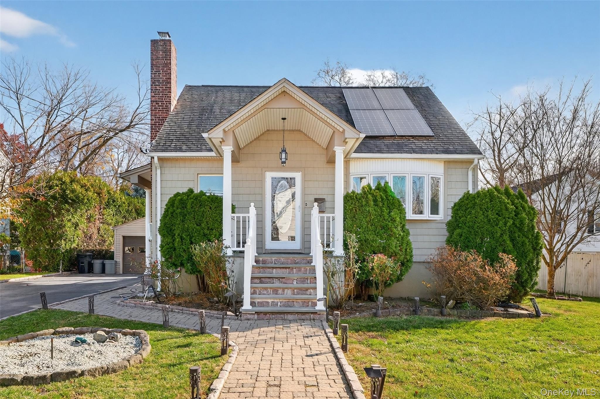 8 Robbins Avenue, Elmsford, NY 10523