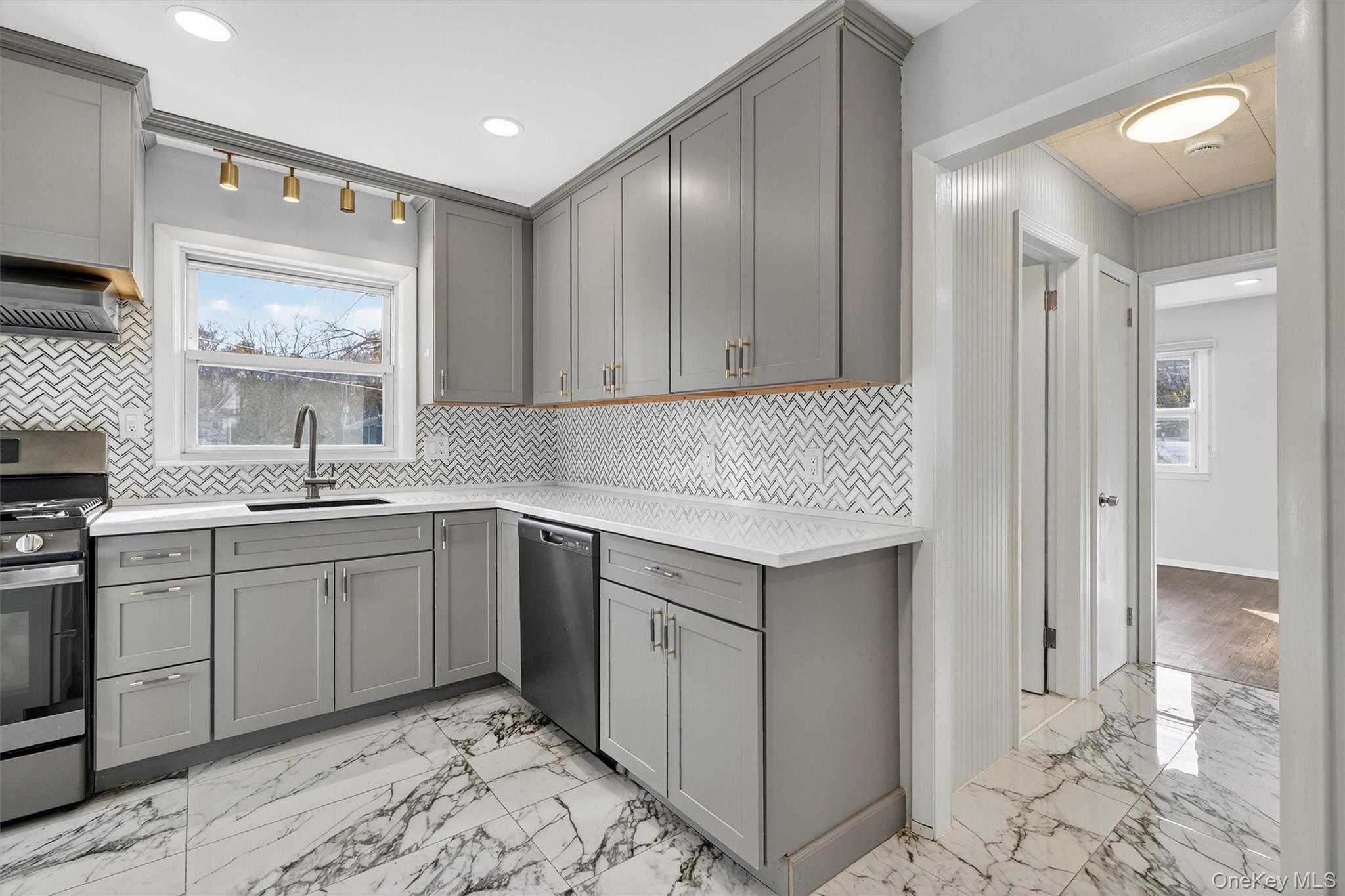 8 Robbins Avenue, Elmsford, NY 10523