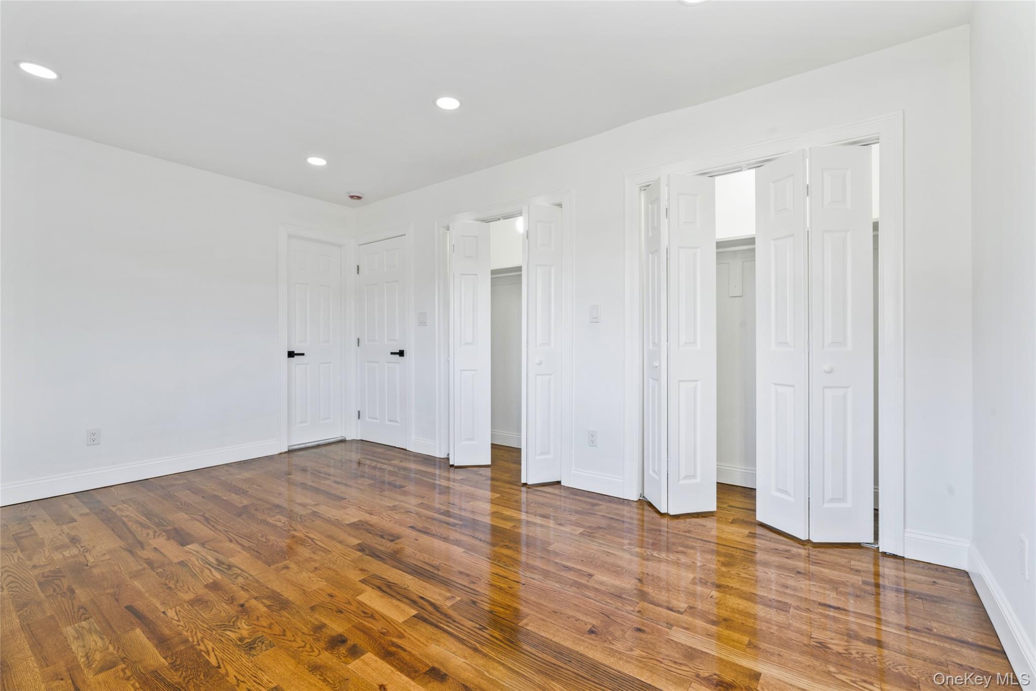 8 Marc Drive, Ridge, NY 11961