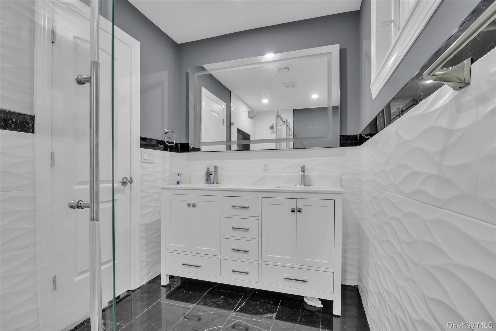 858 Prescott Street, Valley Stream, NY 11580