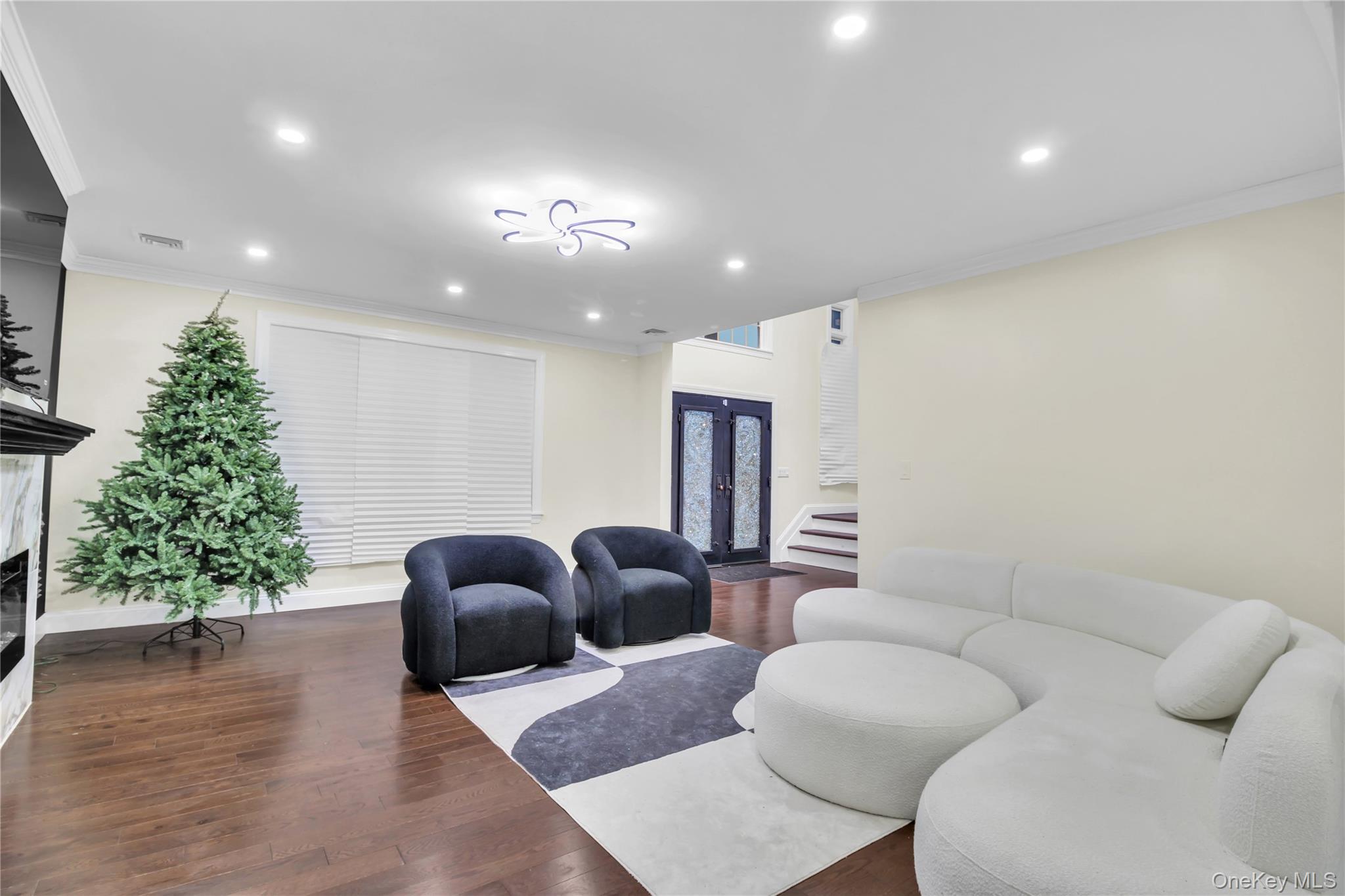 858 Prescott Street, Valley Stream, NY 11580